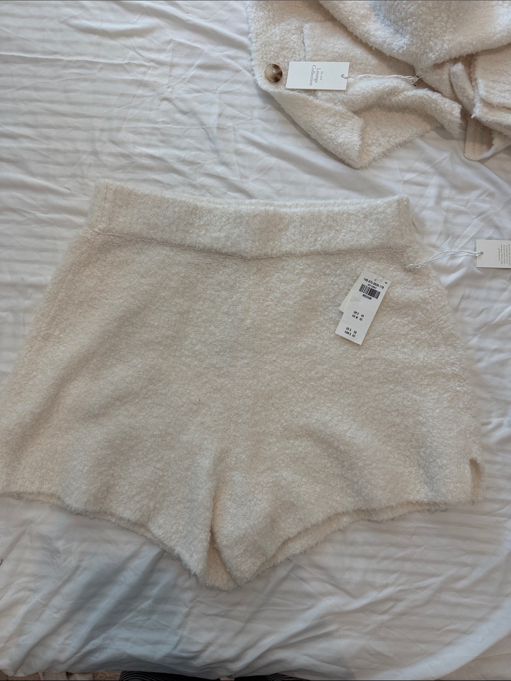 Abercrombie & Fitch Cream Knit Cardigan, Tank and Shorts Set - Picture 7 of 15